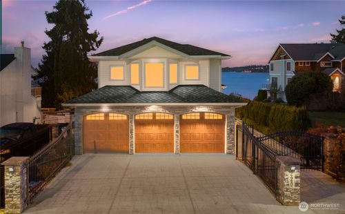 220 Sw 292nd St, Federal Way, WA, 98023-3502 | Card Image