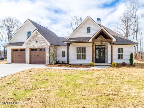 6813 Flint Gap Rd, Knoxville, TN, 37914-9653 | Card Image