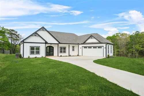 2040 Highway 197 N, Clarkesville, GA, 30523 | Card Image