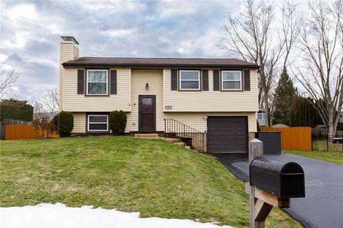 181 Partridge Run Rd, Gibsonia, PA, 15044-7921 | Card Image