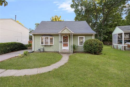 494 Church Ave, Warwick, RI, 02889-3203 | Card Image