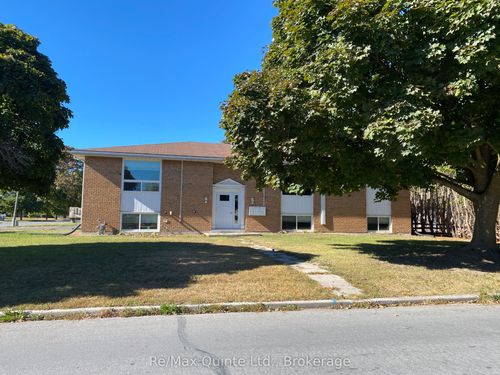 3-2 Village Dr, Belleville, ON, K8P4J8 | Card Image