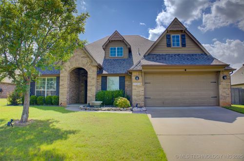 11210 E Lawrence Street, Jenks, OK, 74037 | Card Image