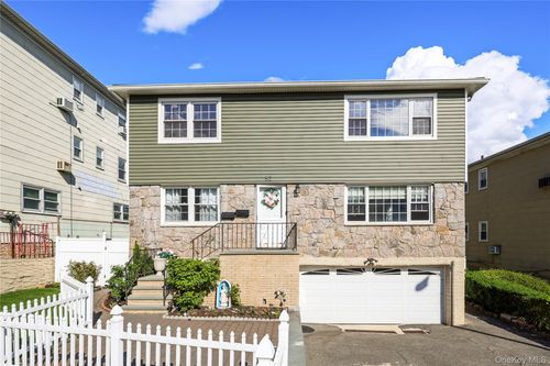 52 Brandt Ter, Yonkers, NY, 10710-3403 | Card Image