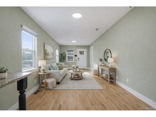 4736 Pennsylvania St, Denver, CO, 80216-2738 | Card Image