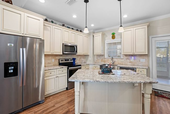 4863 Hammer Ln, House other with 4 bedrooms, 2 bathrooms and 2 parking in Lake Park GA | Image 7
