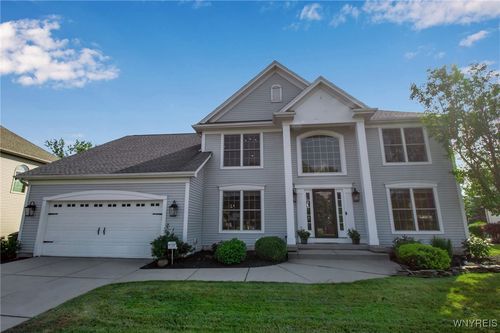 33 Newcastle Dr, Amherst, NY, 14221-1989 | Card Image