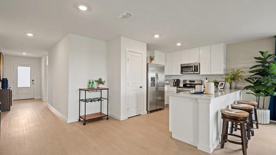 Residential Lease in EAGLE LAKE