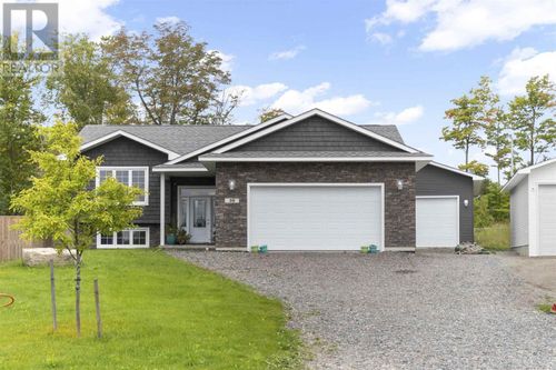 39 Saddle Cres, Sault Ste. Marie, ON, P6B0A5 | Card Image