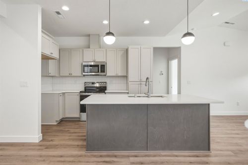 4437 Conifer St, West Richland, WA, 99353-5610 | Card Image
