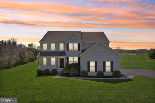 10 Heatherwynd Farm Blvd, DOWNINGTOWN, PA, 19335-1395 | Card Image