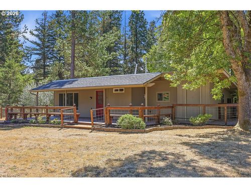 87775 Erdman Way, Veneta, OR, 97487-9754 | Card Image