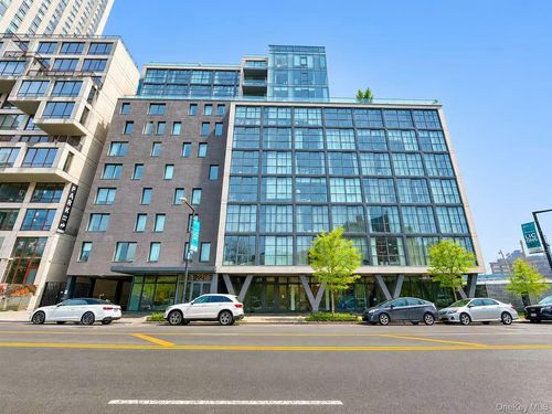 1006-2218 Jackson Ave, Long Island City, NY, 11101-4946 | Card Image