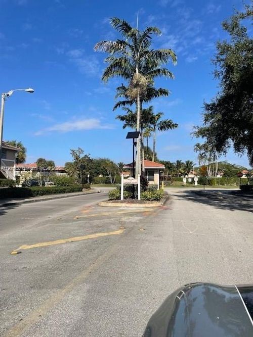 0-10007 Twin Lakes Dr, CORAL SPRINGS, FL, 33071-5344 | Card Image