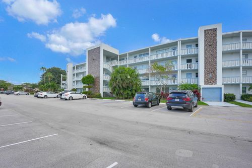 4026 Swansea B Crescent, Deerfield Beach, FL, 33442 | Card Image