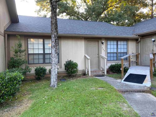 352 Tallulah Trl, Warner Robins, GA, 31088-7609 | Card Image