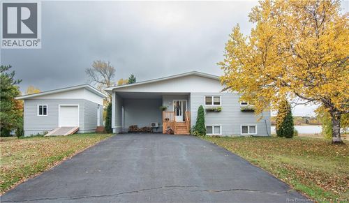 9 Rue Archigny, Saint Louis de Kent, NB, E4X1C5 | Card Image