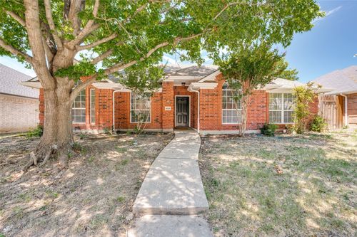 4824 Spanishmoss Dr, Mckinney, TX, 75070-7483 | Card Image