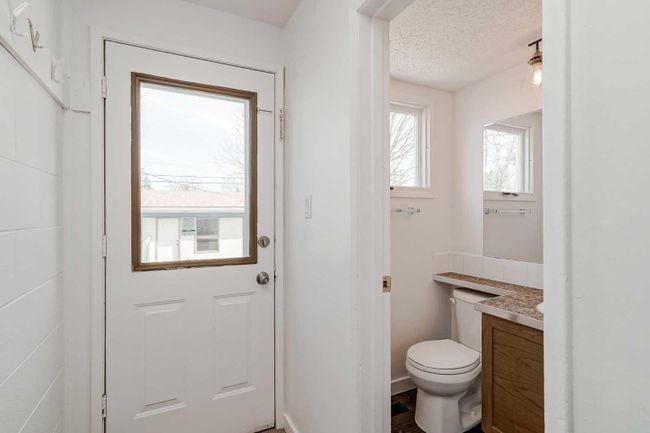 6014 &amp; 6016 37 Street Sw, Home with 6 bedrooms, 3 bathrooms and 4 parking in Calgary AB | Image 26