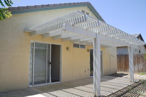 9600 Lanneau Court, Bakersfield, CA, 93311 | Card Image