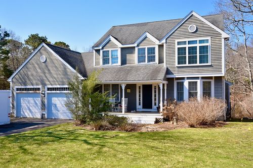 11 Oak Bluff Rd, Sagamore Beach, MA, 02562-2543 | Card Image