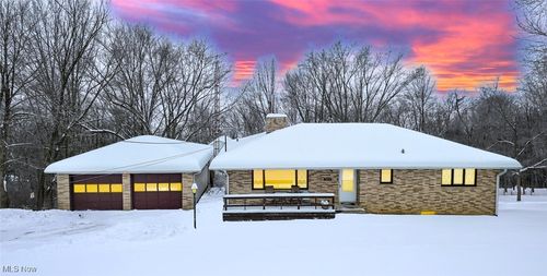 2020 Myersville Rd, Akron, OH, 44312-4944 | Card Image