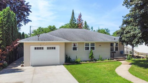535 N Badger Avenue, APPLETON, WI, 54914 | Card Image