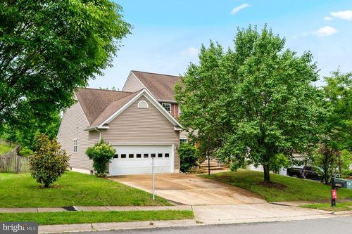 1005 Great Oaks Ln, FREDERICKSBURG, VA, 22401-6218 | Card Image