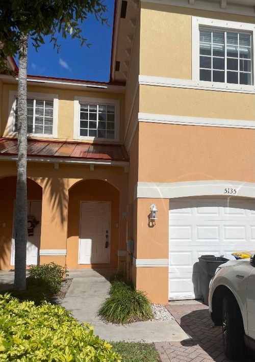 5135 Se Mariner Garden Cir, Stuart, FL, 34997-2178 | Card Image