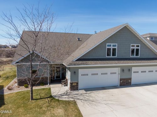 3120 Edgewood Pt, Bismarck, ND, 58503-5000 | Card Image