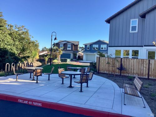 8-484 Sanchez Court, Sonoma, CA, 95476 | Card Image
