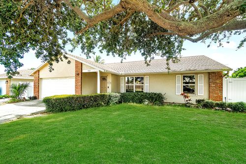 981 Wynndale Way, Lantana, FL, 33462-4138 | Card Image
