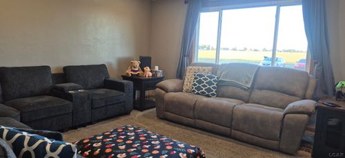 9213 E Mulberry Rd, Blissfield, MI, 49228-9722 | Card Image