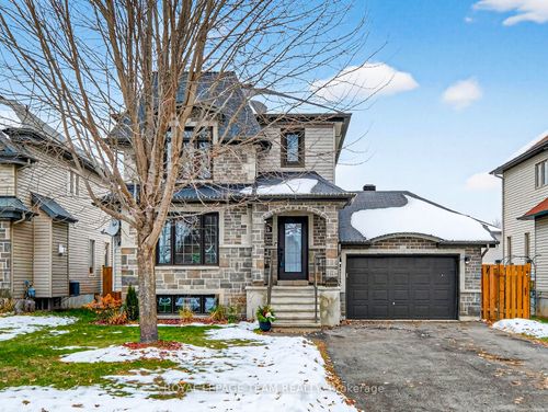 110 Mayer St, Limoges, ON, K0A2M0 | Card Image