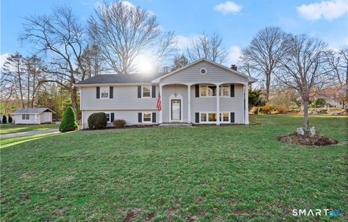 1 Cottontail Rd, Norwalk, CT, 06854-3202 | Card Image