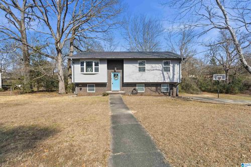 3001 Kathy Ln, FULTONDALE, AL, 35068-1440 | Card Image