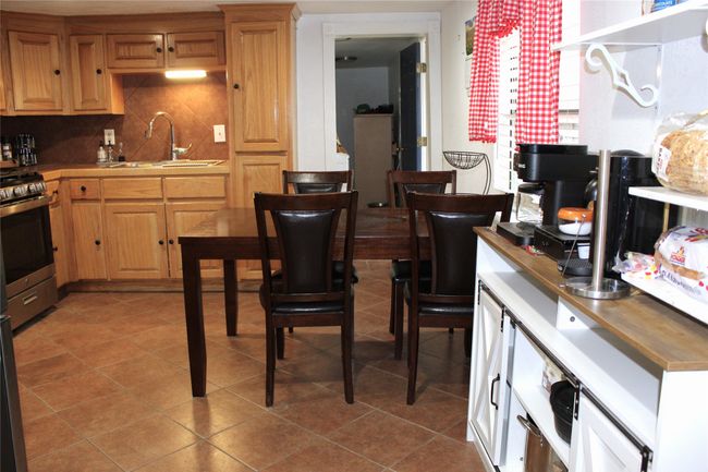 611 W Minnie St, House other with 2 bedrooms, 1 bathrooms and null parking in Stephenville TX | Image 6