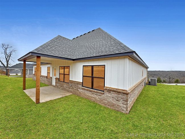 890 E Harlan Dr, House other with 3 bedrooms, 2 bathrooms and null parking in Tahlequah OK | Image 39