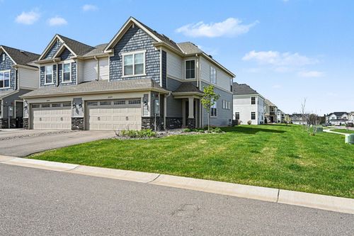 10529 Weston Way N, Maple Grove, MN, 55369-4162 | Card Image