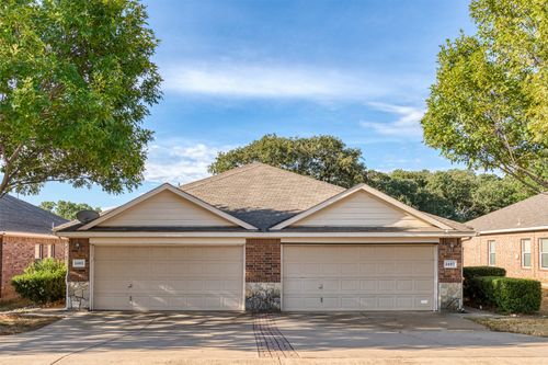 1405 Piedmont Dr, Mansfield, TX, 76063-6045 | Card Image