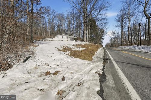 9270 Carpers Pike, YELLOW SPRING, WV, 26865-9441 | Card Image