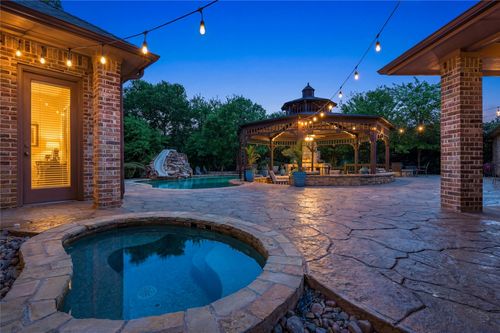 180 Horseshoe Bnd, Fairview, TX, 75069-8700 | Card Image