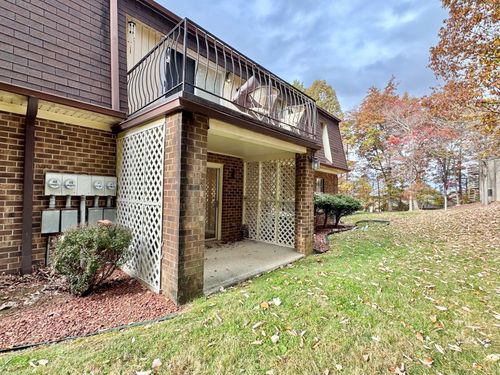 b2-3406 Kim Ct, Roanoke, VA, 24018 | Card Image