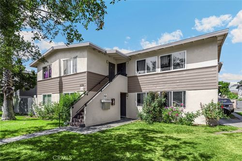 2522 S Rosewood Ave, Santa Ana, CA, 92707-3640 | Card Image