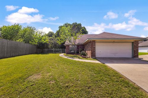 1137 Garden Trl, Mesquite, TX, 75149-6811 | Card Image