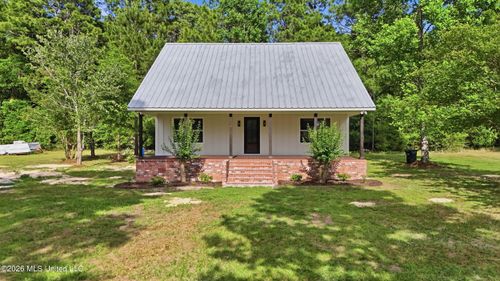134 Lynne Ln, Lucedale, MS, 39452-4042 | Card Image
