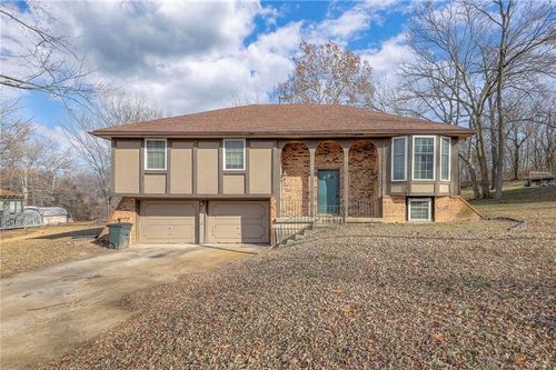 2725 N 86th Terrace, Kansas City, KS, 66109 | Card Image