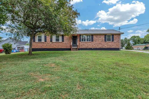 212 Lyons Ln, Columbia, TN, 38401-7147 | Card Image