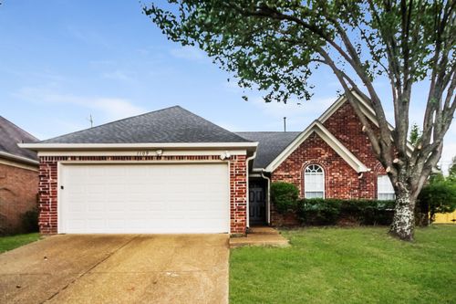 1109 Cross Meadow Rd, Cordova, TN, 38018-0144 | Card Image