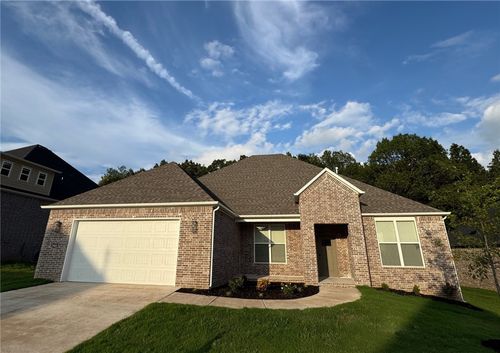 2908 N Chapel Dr, Fayetteville, AR, 72704-3407 | Card Image